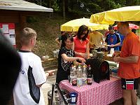  Ohne lange Wartezeiten versorgte Christa mit ihrem Team die über 100 Teilnehmer.
