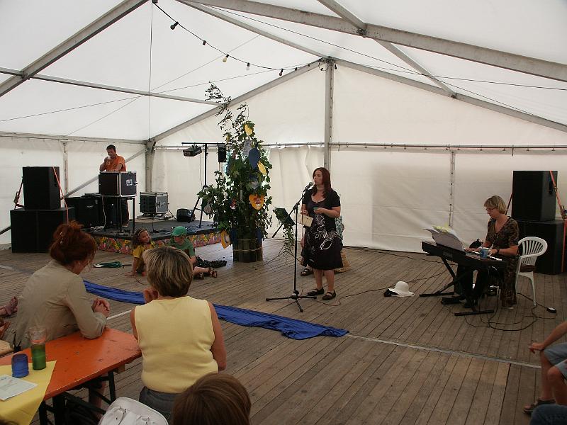 PICT0855.JPG - der Aufführung des Stückes vom Traumzauberbaum,....