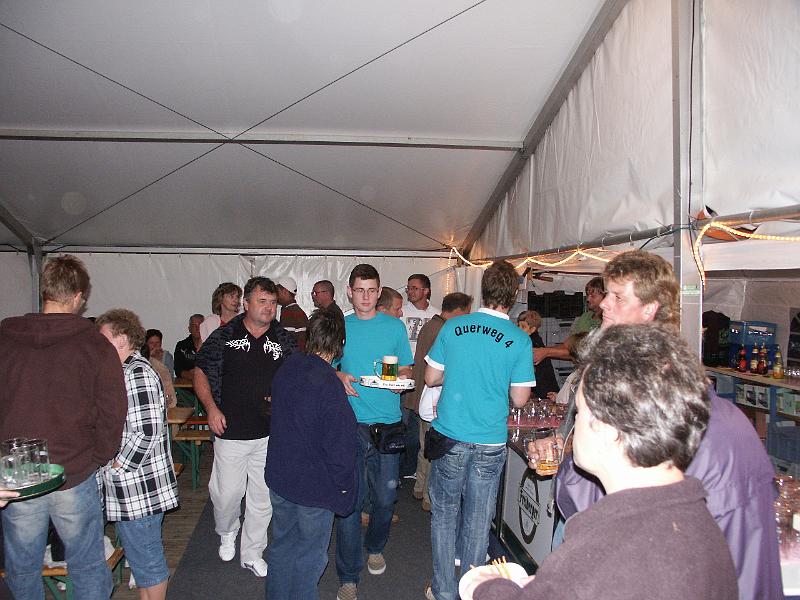 PICT0984.JPG - Hier ein Blich auf den Barbereich.